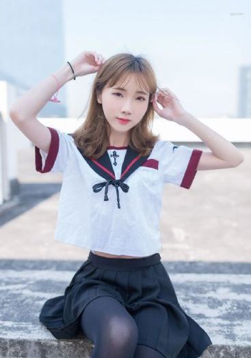 欧美服装海报高清_1080P免费观看电视剧