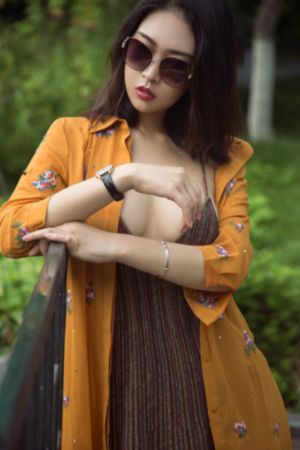 高清欧美女人手_蓝光高清视频观看