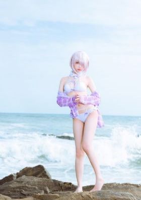 欧美美女大奶_在线影院观看